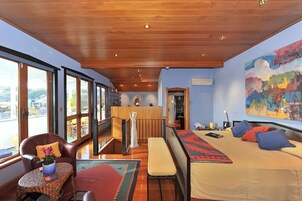 Suite | Sábanas de algodón egipcio, caja fuerte, decoración individual