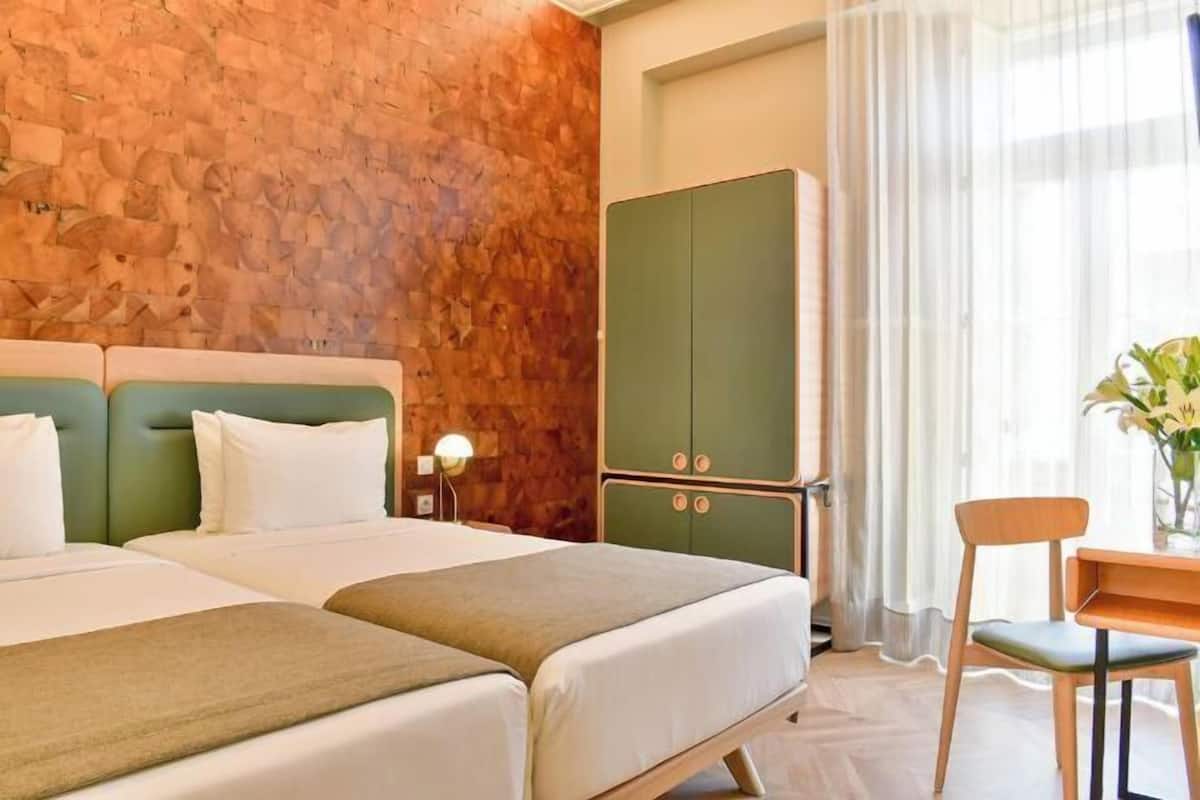 1 Schlafzimmer, Minibar, Zimmersafe, Schreibtisch