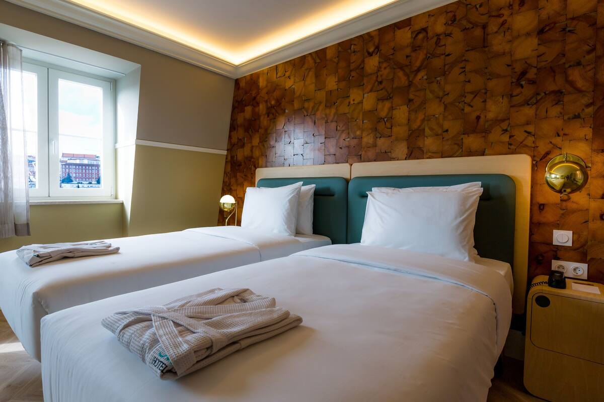 Minibar, in-room safe, desk, soundproofing