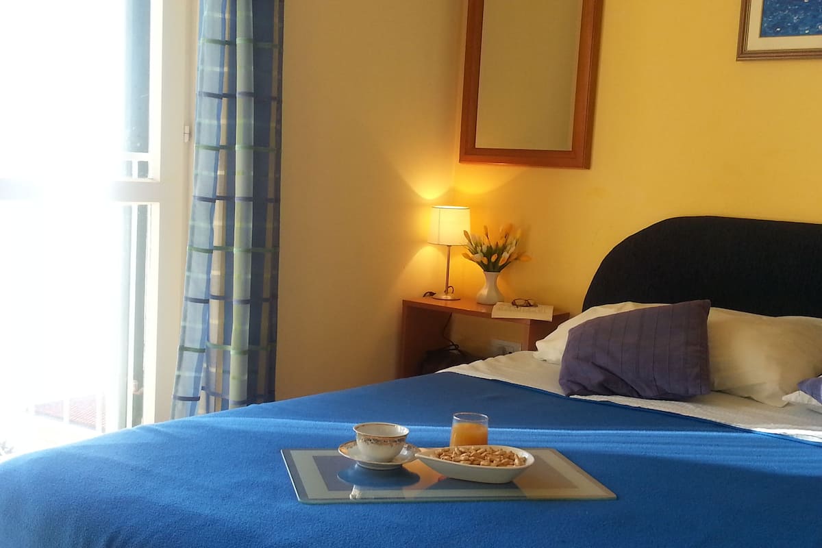 Quarto casal panorâmico | Frigobar, quartos à prova de som, ferros/tábuas de passar roupa