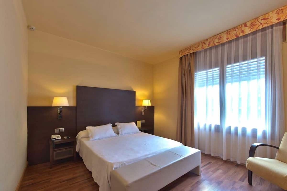 1 camera, minibar, una cassaforte in camera, Wi-Fi gratuito