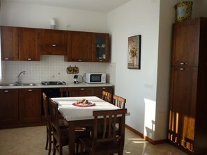 Standard Apartment, 2 Bedrooms (2 pax) | Premium bedding, soundproofing, iron/ironing board - Agriturismo ca'baccan (Cavallino-Treporti)