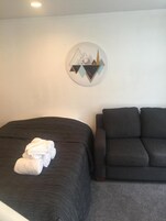 1 bedroom, pillowtop beds, rollaway beds, free WiFi