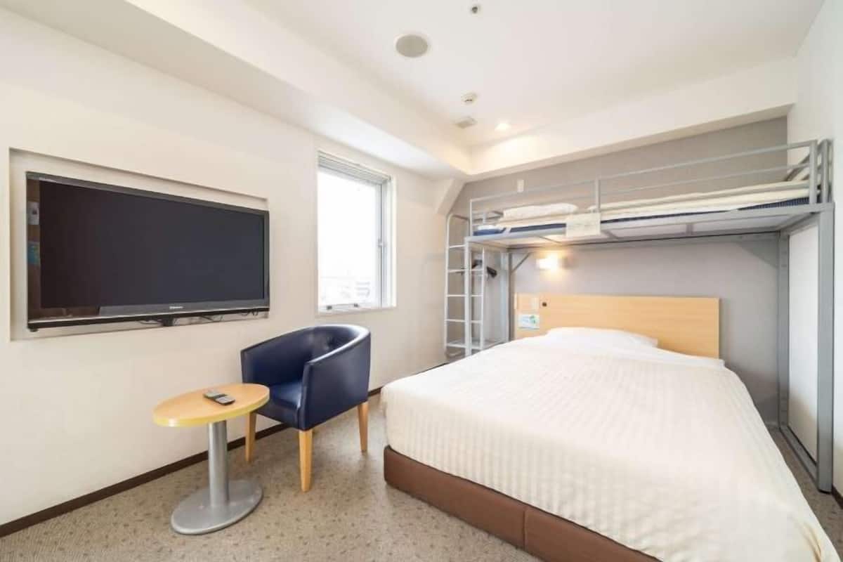1 chambre, bureau, espace de travail pour ordinateur portable