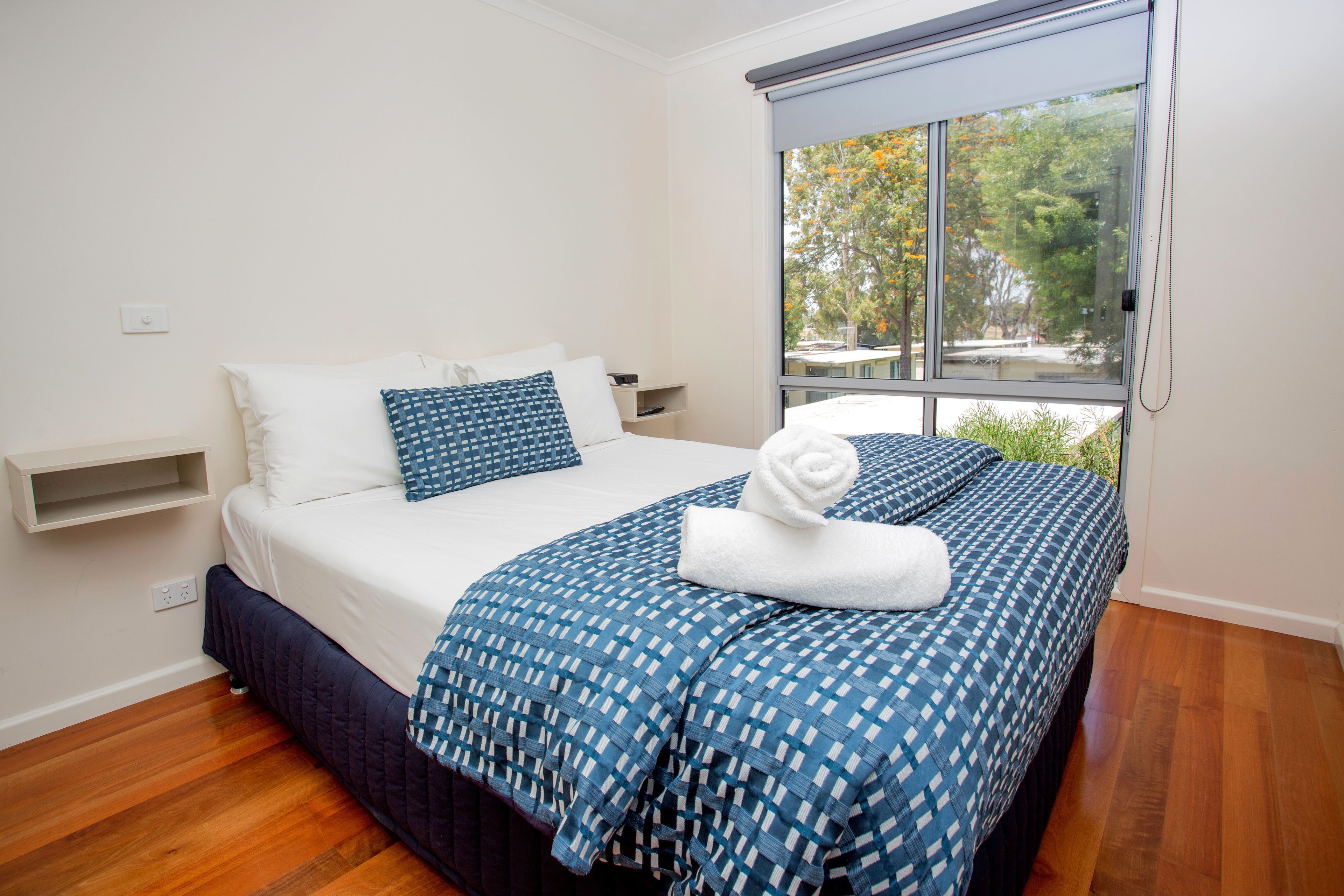 Villa, 2 Schlafzimmer, Flussblick | Bügeleisen/Bügelbrett, WLAN, Bettwäsche