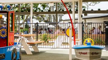 Children’s play area – outdoor