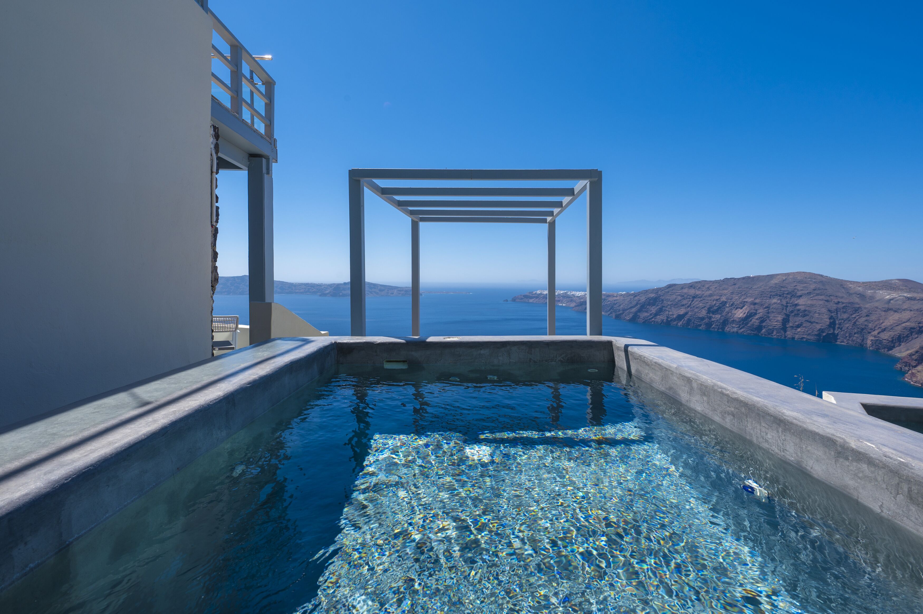 Photo - Gizis Exclusive