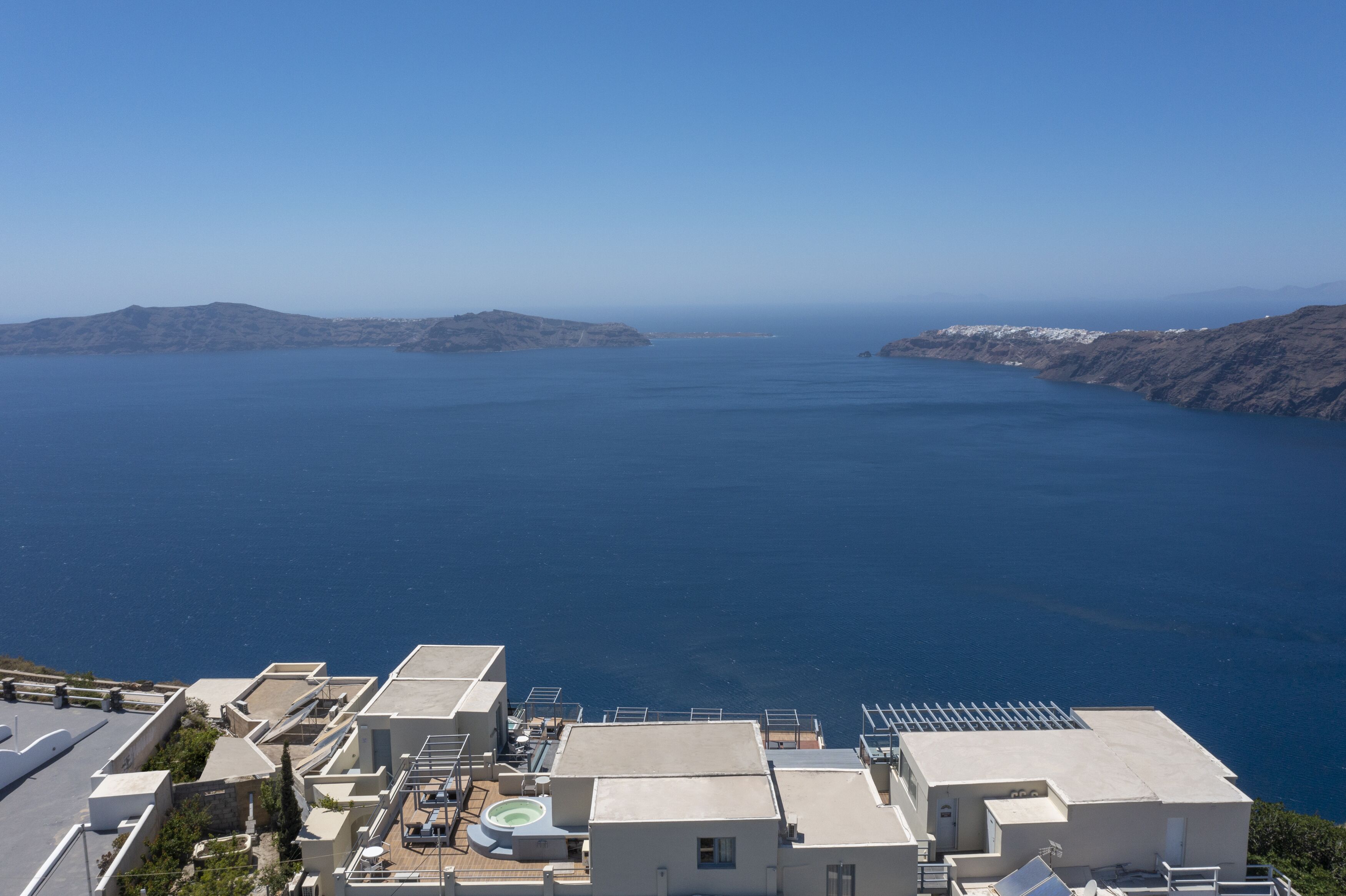 Photo - Gizis Exclusive