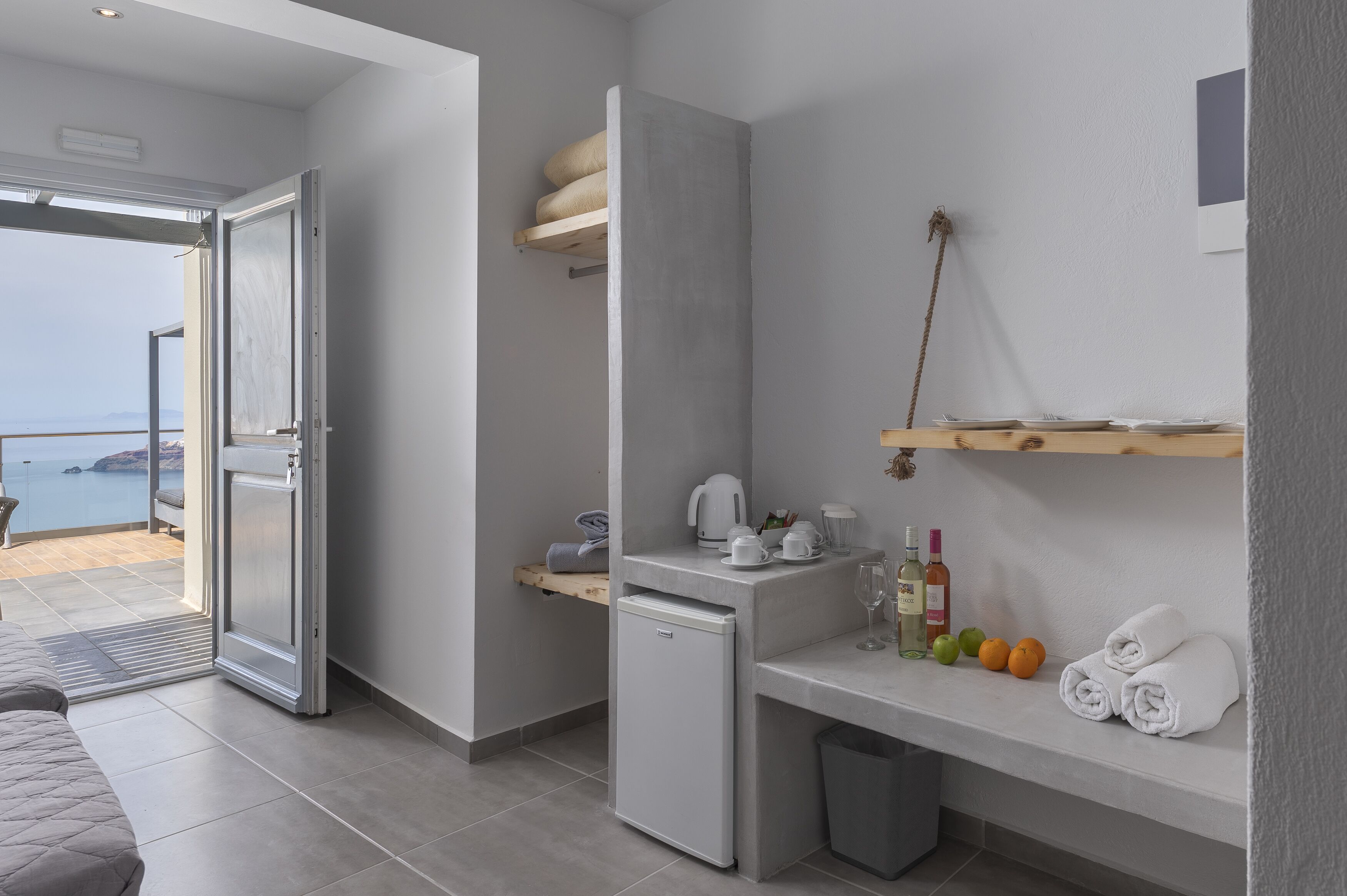 Photo - Gizis Exclusive