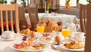 Desayuno buffet incluido todos los días