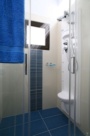 Superior-Studio, 1 Queen-Bett, Stadtblick | Badezimmer | Whirlpool, Hydromassagedusche, kostenlose Toilettenartikel, Haartrockner