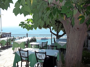 Breakfast, lunch and dinner served  - Aegean Wave Hotel (Skopelos)