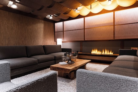 Sauna, hot tub, steam room, body treatments, body scrubs, facials