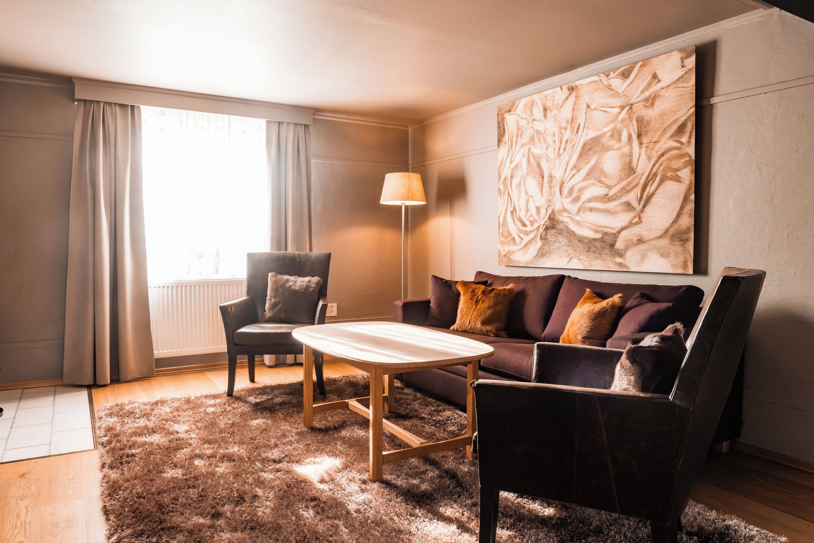 dupleksrom | premium bedding, pillow-top beds, individually decorated, desk