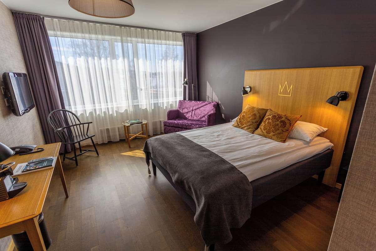 Premium bedding, pillow-top beds, individually decorated, desk