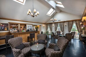 Bar (on property) - Number Four at Stow (Cheltenham)