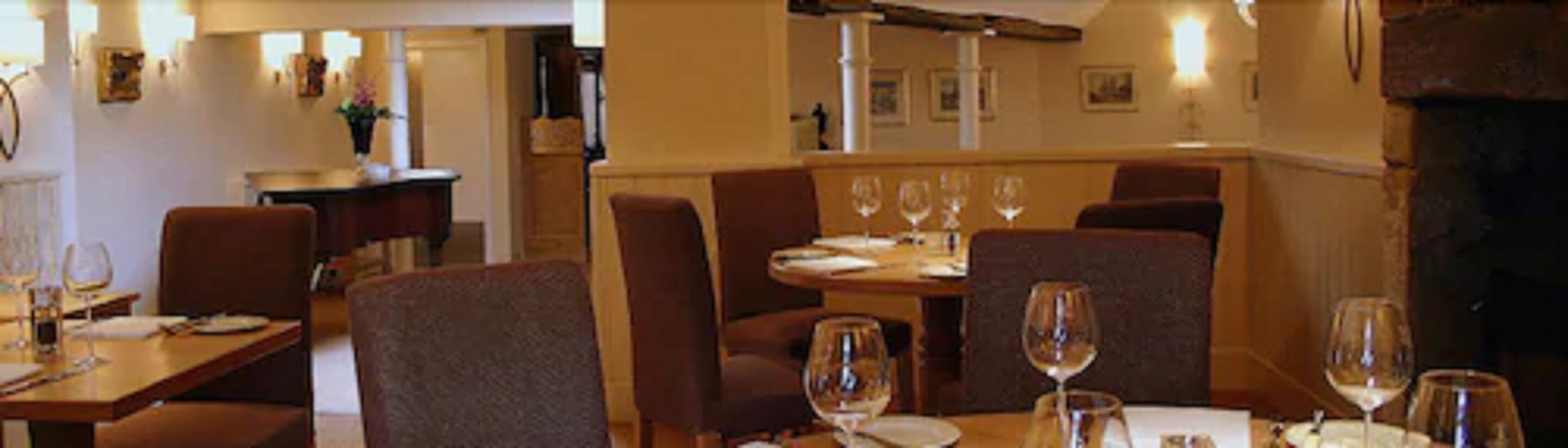 Breakfast, lunch and dinner served