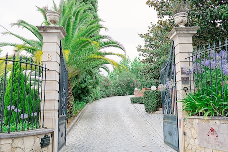 Entrada al alojamiento. Challet Fonte Nova