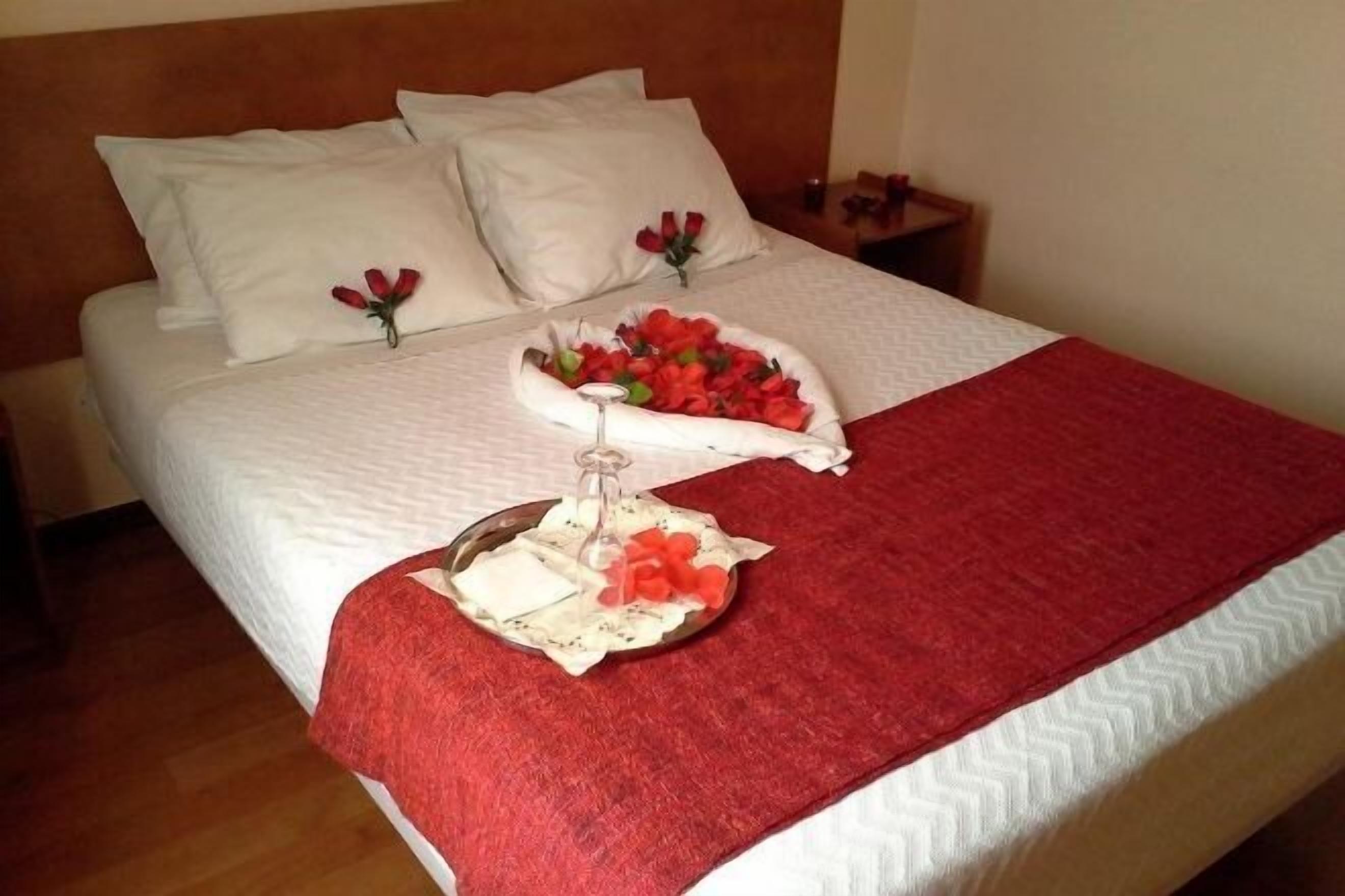 Coffres-forts dans les chambres, bureau, rideaux occultants