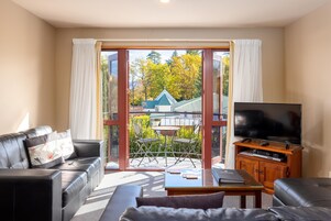 One Bedroom | Egyptian cotton sheets, premium bedding, down comforters, pillowtop beds