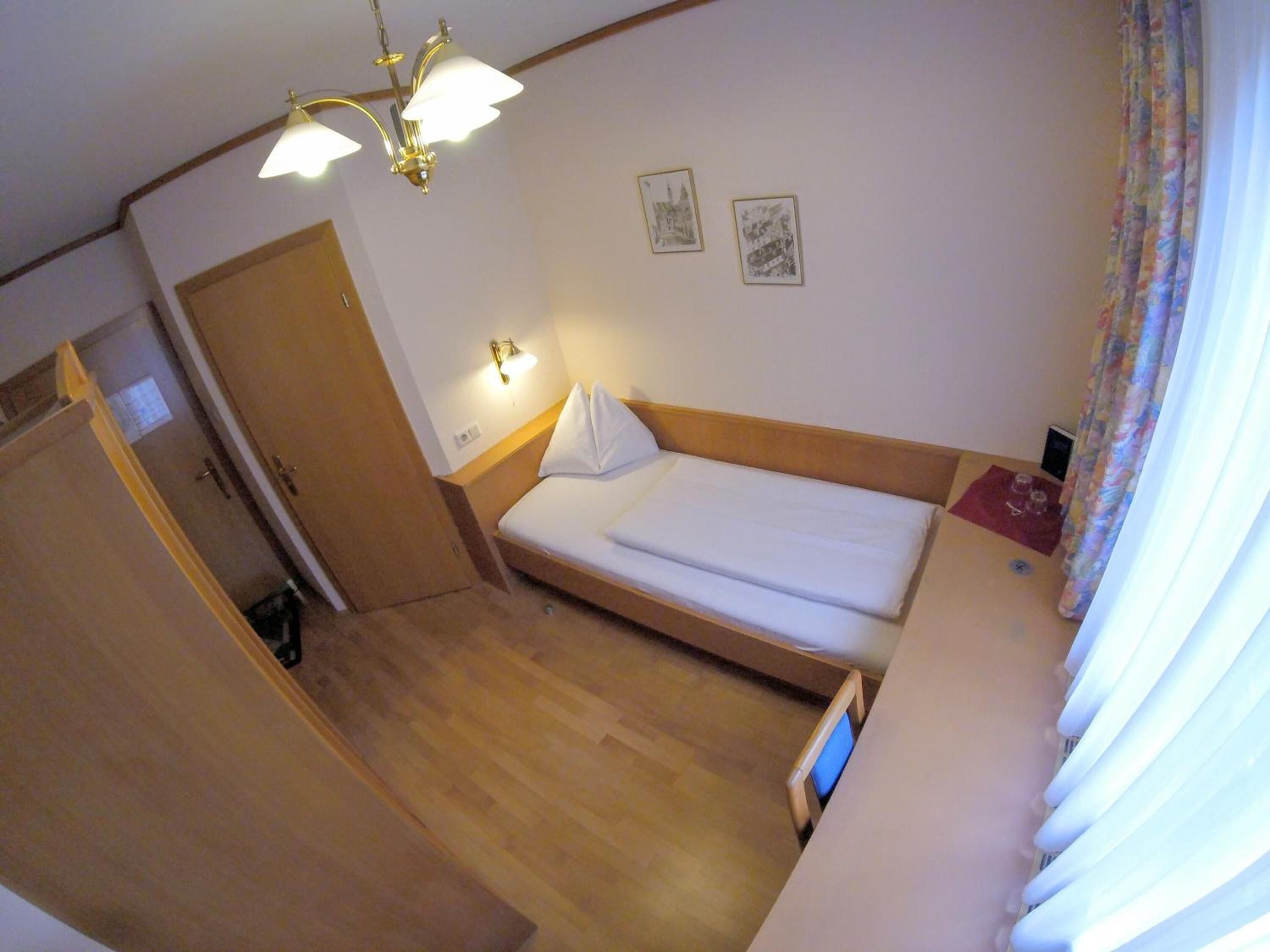 Minibar, desk, iron/ironing board, free WiFi