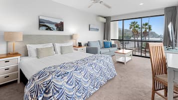 Deluxe Marina with balcony, Non Smoking | Individually decorated, blackout curtains, iron/ironing board