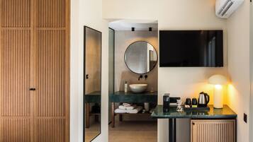 Minibar, coffres-forts dans les chambres, bureau, chambres insonorisées