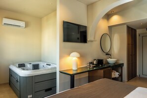 Superior Suite | Mountain View & Indoor Hot Tub | Minibar, in-room safe, desk, soundproofing - Astoria (Agios Vasileios)