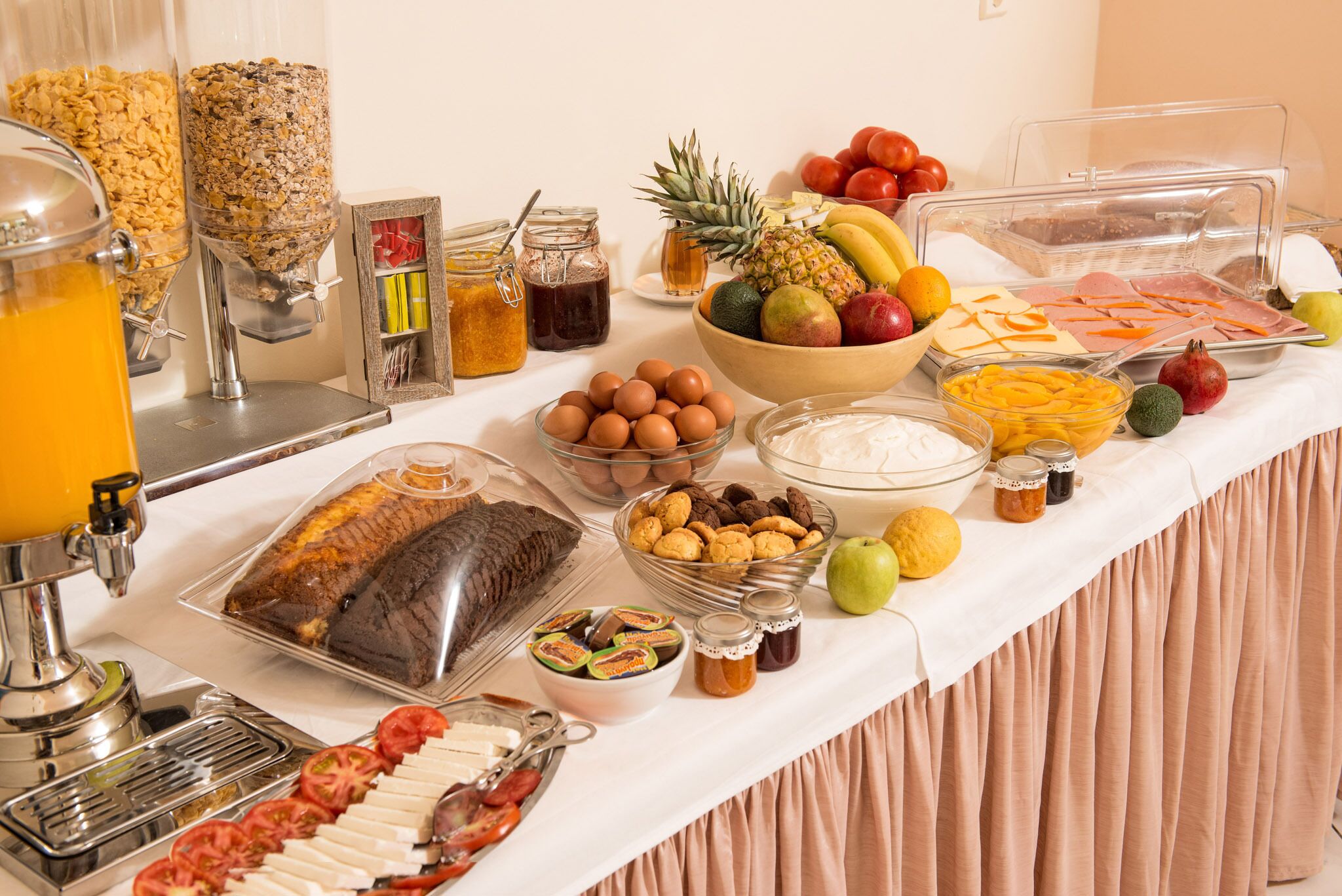 daily buffet breakfast (eur 10 per person)