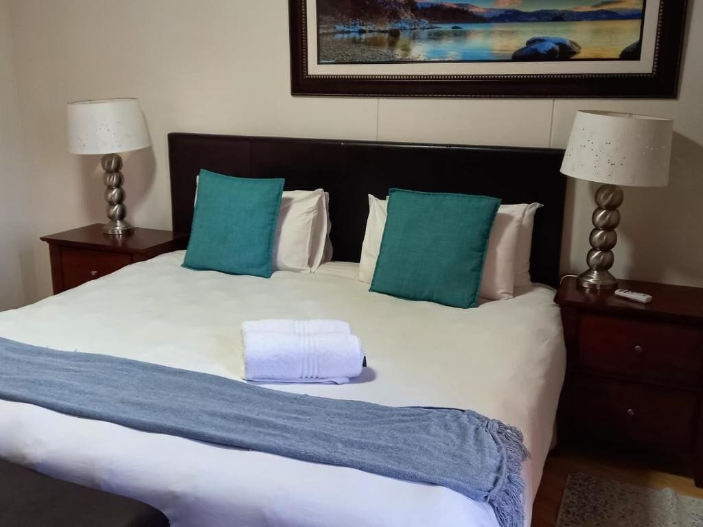 Standard Apartment, 1 Bedroom | In-room safe, individually decorated, individually furnished