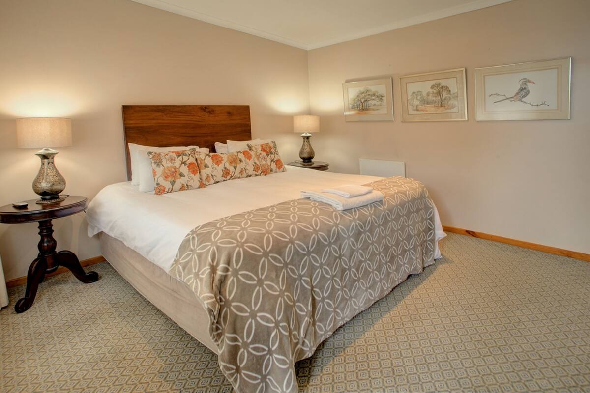 Double room with bath and shower | Premium bedding, in-room safe, individually decorated
