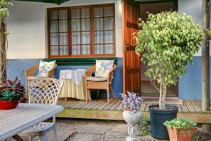 Double room with bath and shower | Premium bedding, in-room safe, individually decorated