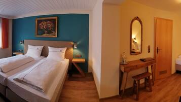 Triple Room | 1 bedroom, premium bedding, individually furnished, desk