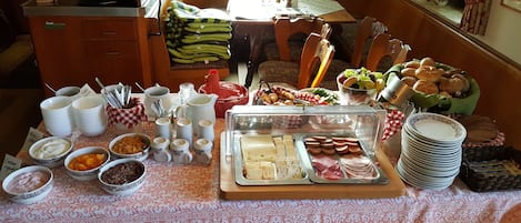 Desayuno buffet todos los días (con cargo)