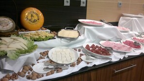 Daily buffet breakfast (EUR 13 per person)