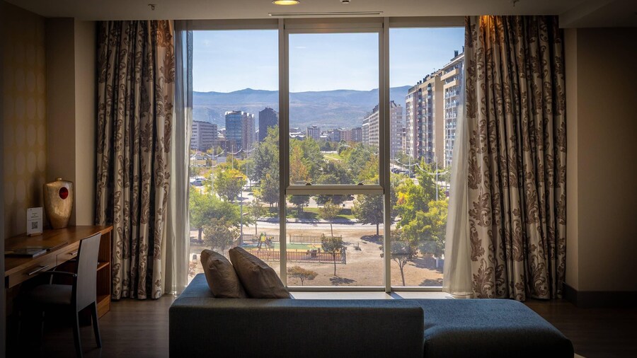 Hotel Ciudad de Ponferrada, Ascend Hotel Collection