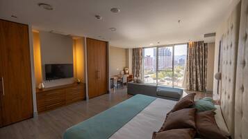 1 dormitorio, ropa de cama de alta calidad, minibar y caja fuerte