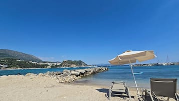 Perto da praia, prática de remo/canoagem, prática de pesca