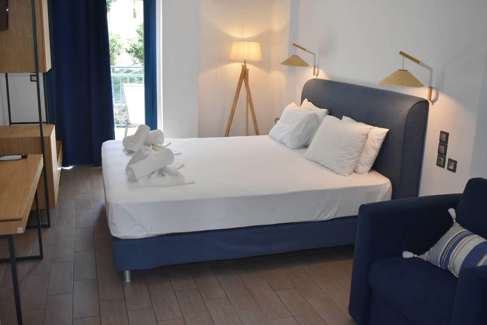 superior studio | in-room safe, cots/infant beds, rollaway beds, free wifi