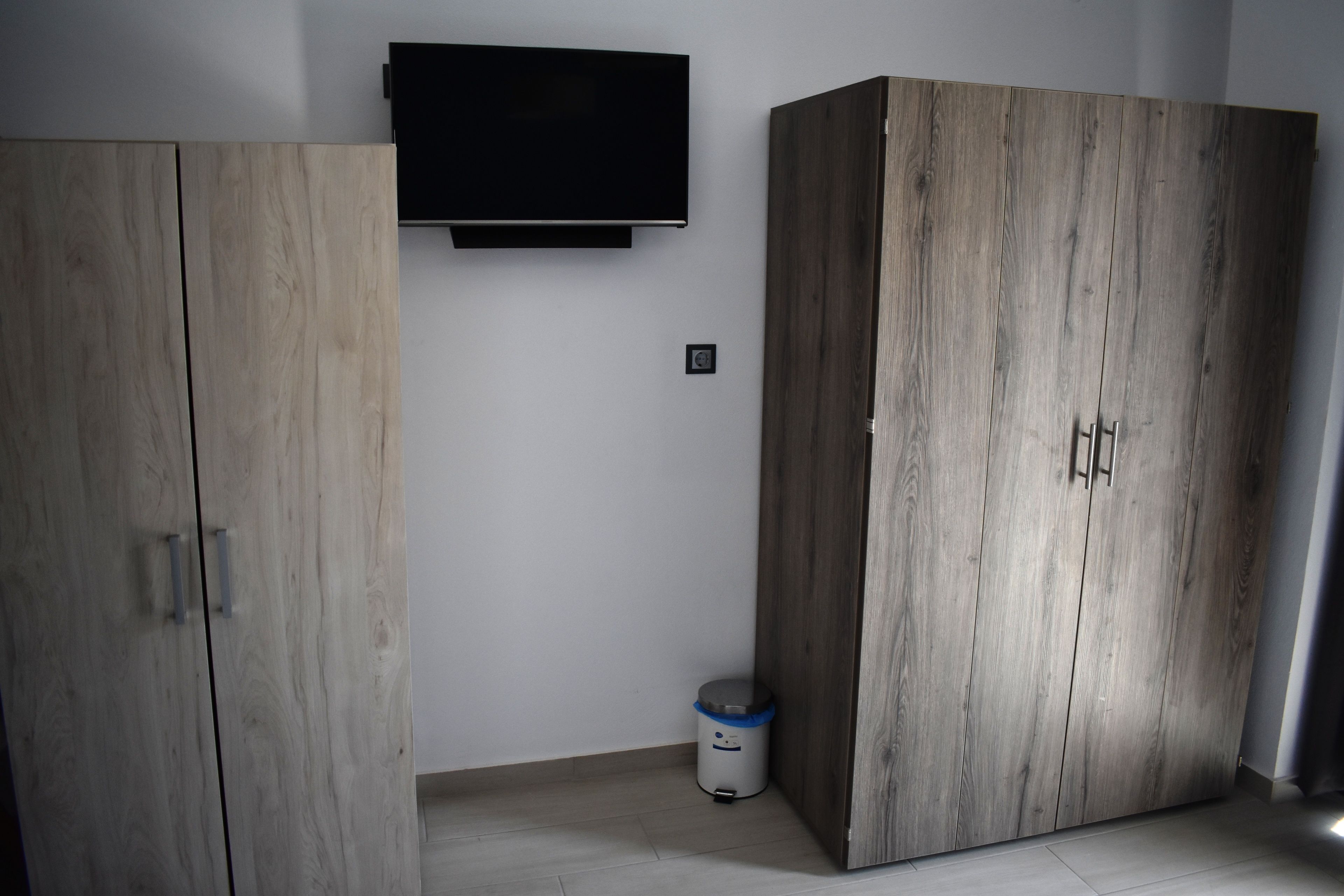 superior studio | in-room safe, cots/infant beds, rollaway beds, free wifi