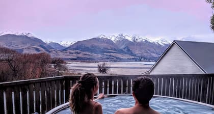 Kinloch Wilderness Retreat