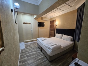 In-room safe, soundproofing, iron/ironing board, free WiFi - Asitane Life Hotel (Istanbul)