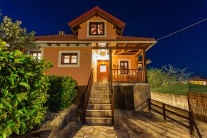 XXXBungalow | 高級寢具、Select Comfort 床墊、房內夾萬、獨特設計