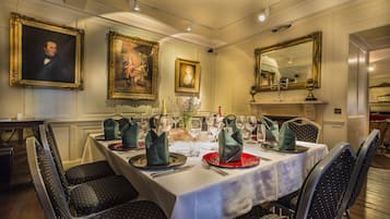 Aamiainen, lounas ja illallinen