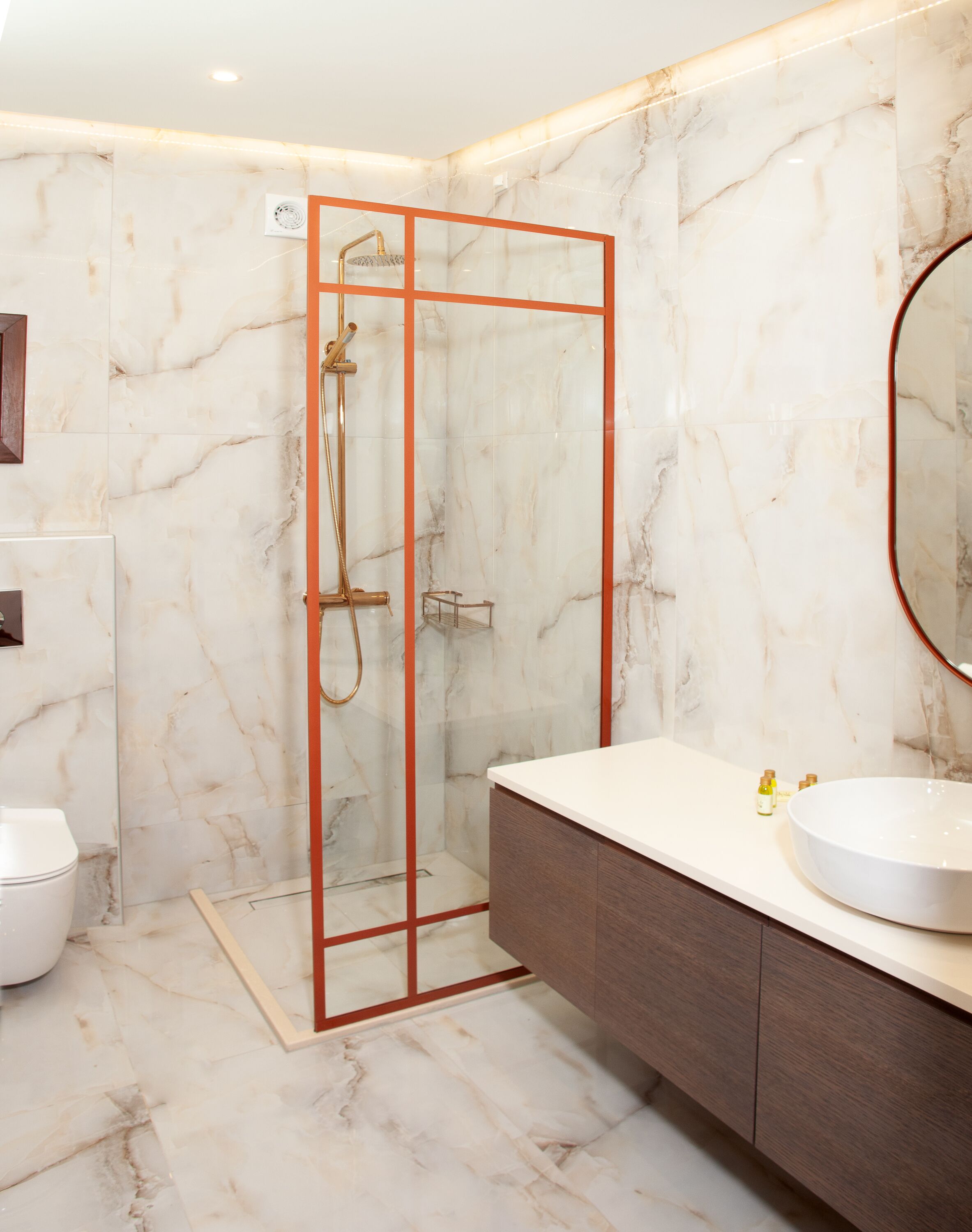 junior suite, fireplace | bathroom | rainfall showerhead, designer toiletries, hair dryer, slippers