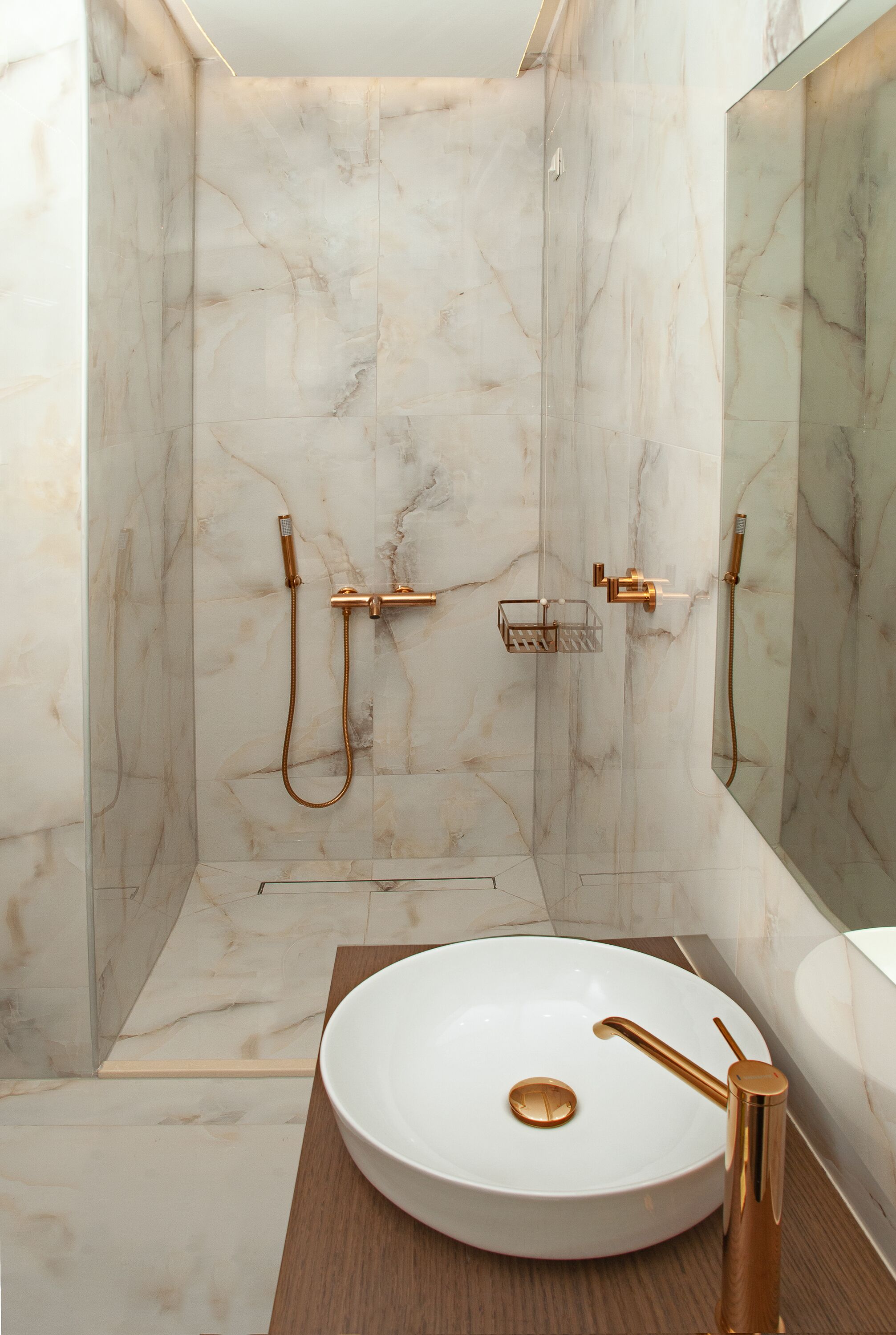 classic room, mountain view | bathroom | rainfall showerhead, designer toiletries, hair dryer, slippers