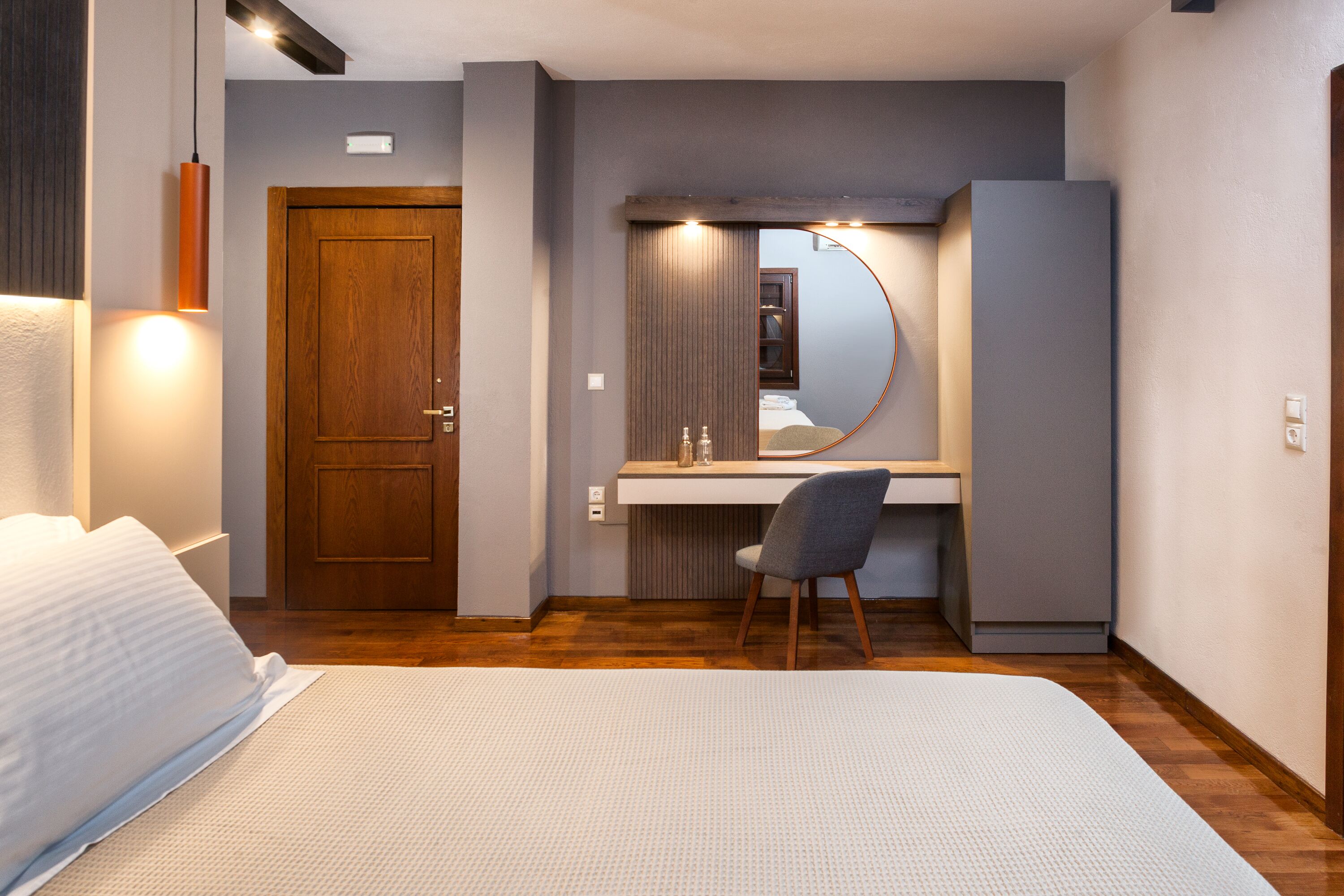 grand luxury suite with panoramic view | premium bedding, pillow-top beds, in-room safe, individually decorated