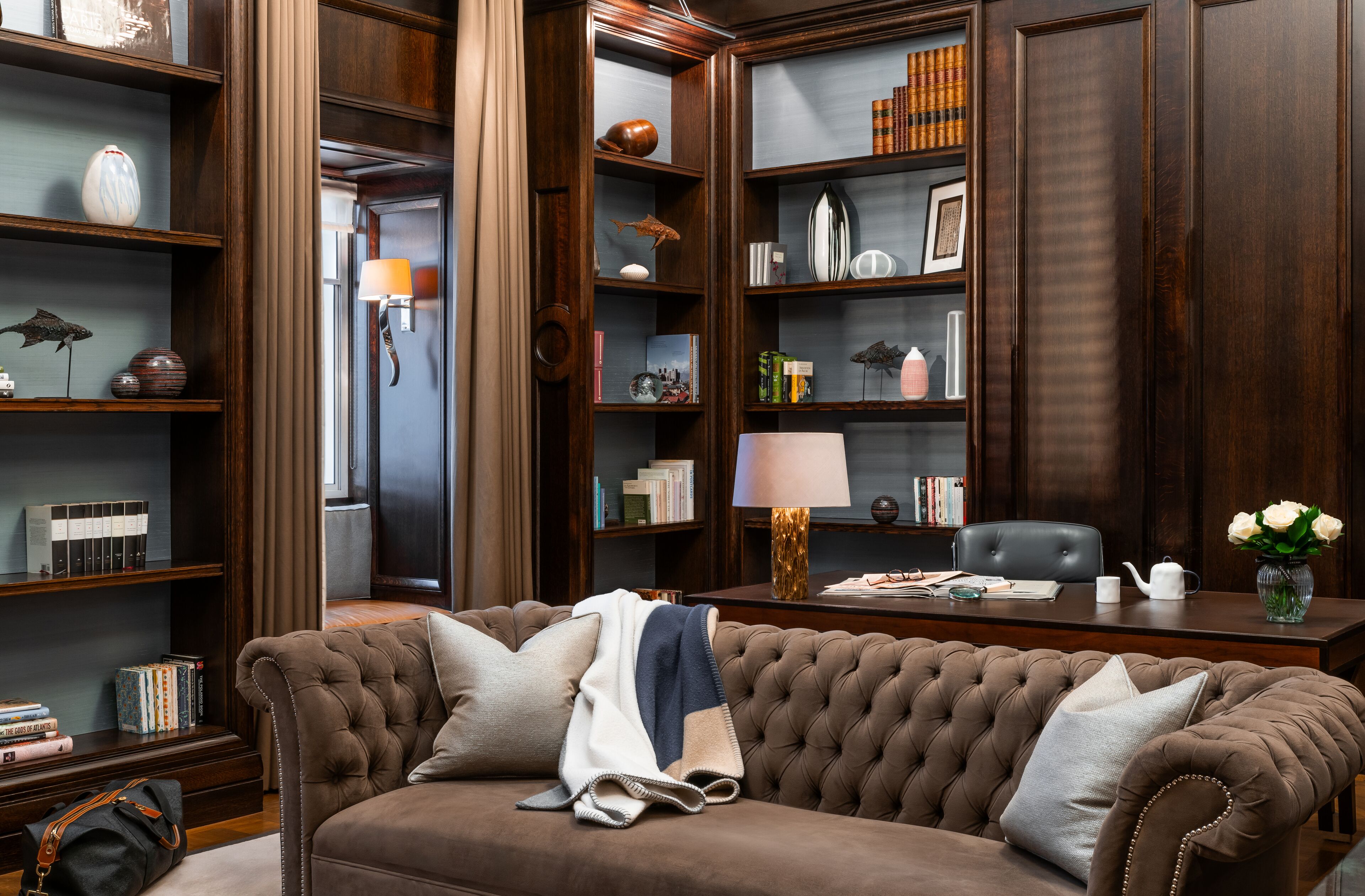 penthouse (the writer's penthouse) | living area | lcd tv, pay films