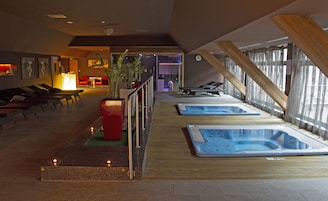 Salas de tratamientos para parejas, sauna, bañera de hidromasaje 