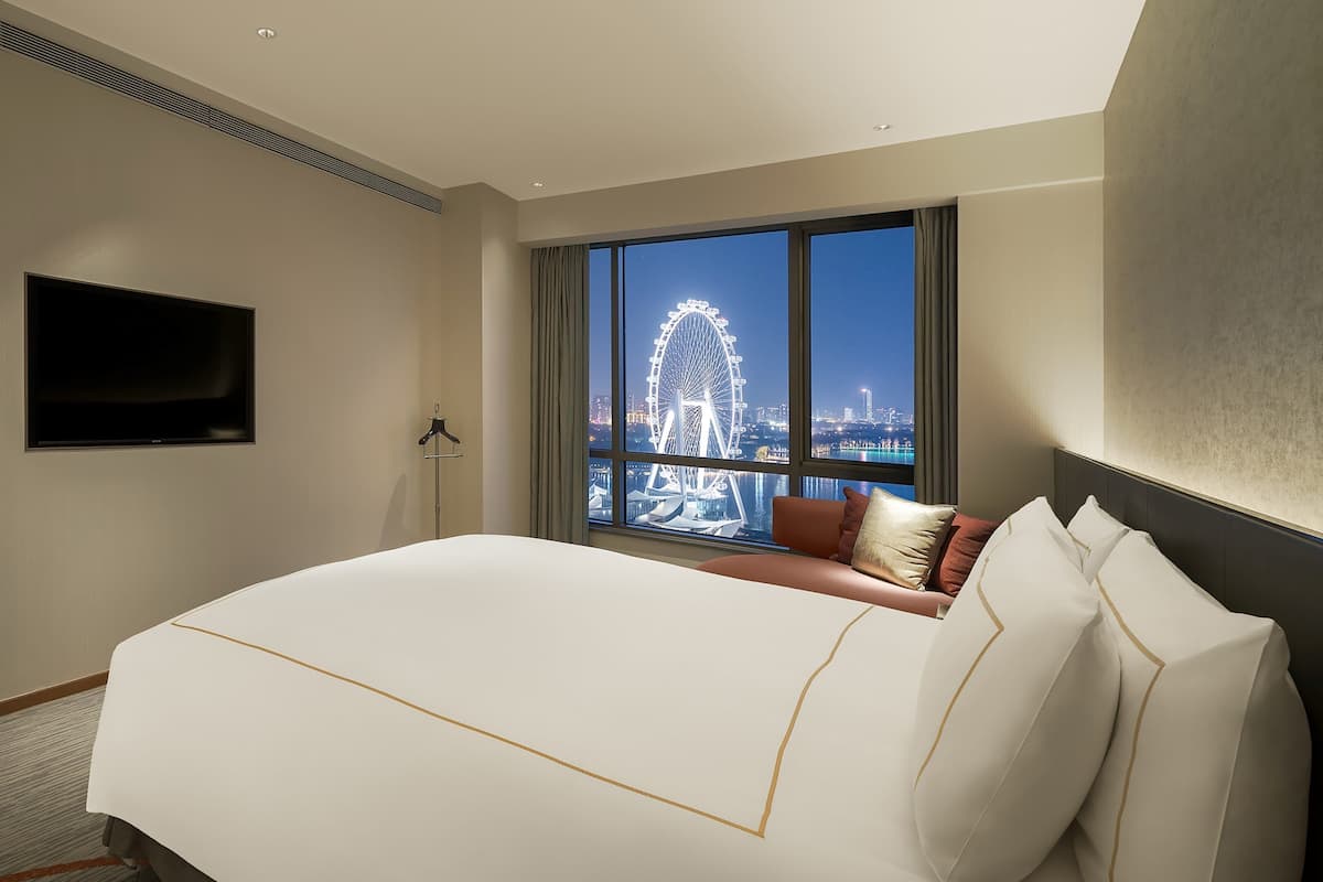 Minibar, in-room safe, blackout drapes, free cribs/infant beds